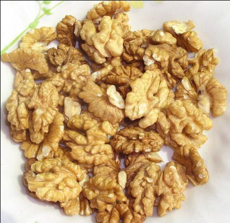 Walnut Kernels