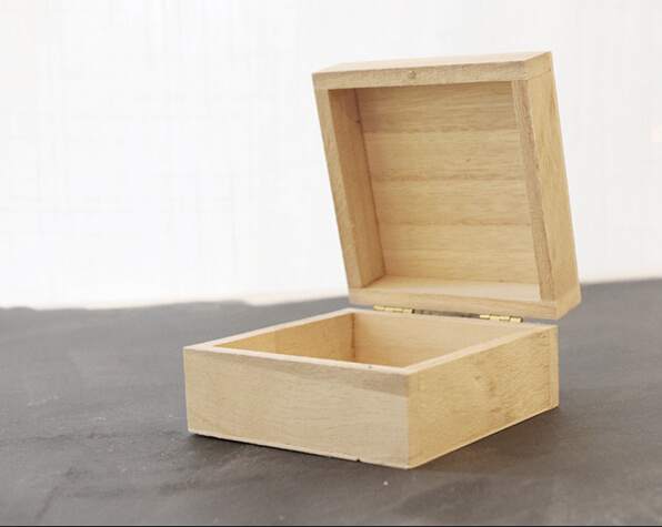 Wood Coin Box for Storage and Collection
