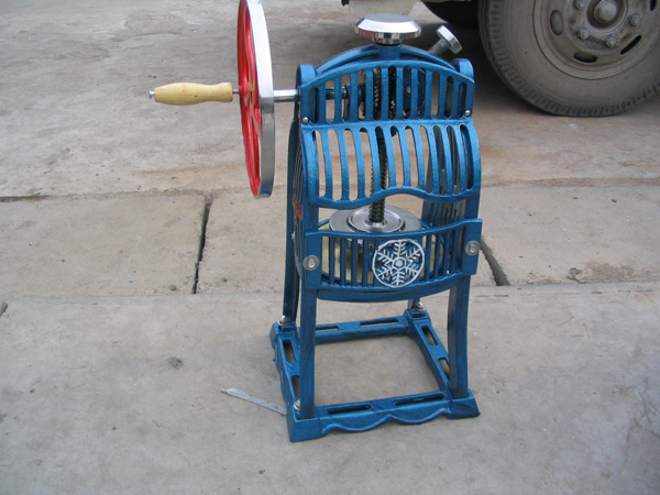 Manual Ice Shaver Machine (SIL-827)