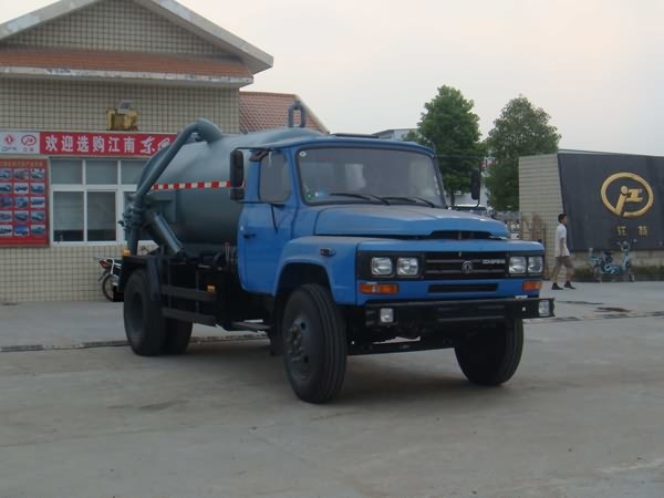 Dongfeng Long Head Suction Sewage Truck (Vacuum truck)