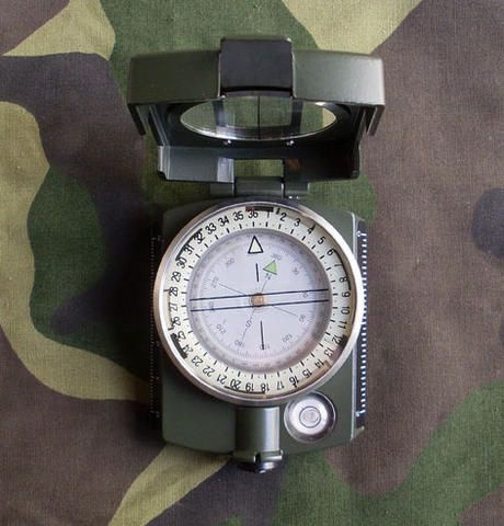 Compass / Plastic Compass