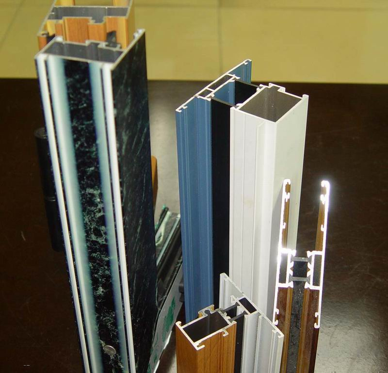 Aluminium Extrusion Profile 4