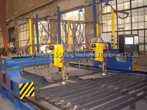 CNC Cutting Machine/.