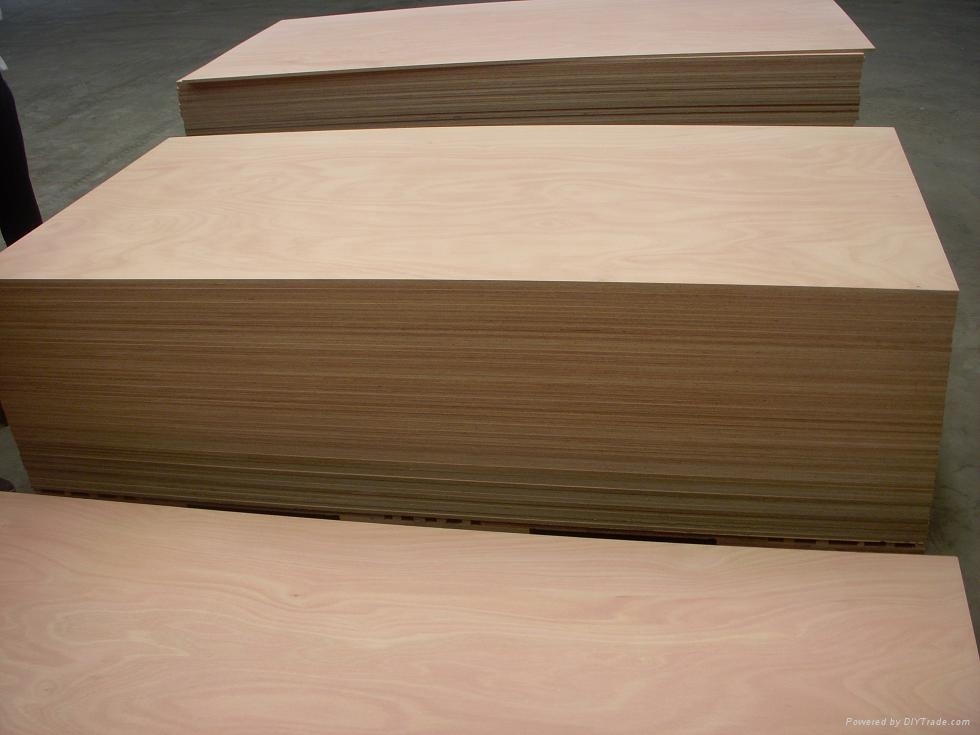 Okoume Commercial Plywood, Bingtangor Plywood 1220X2440X3mm