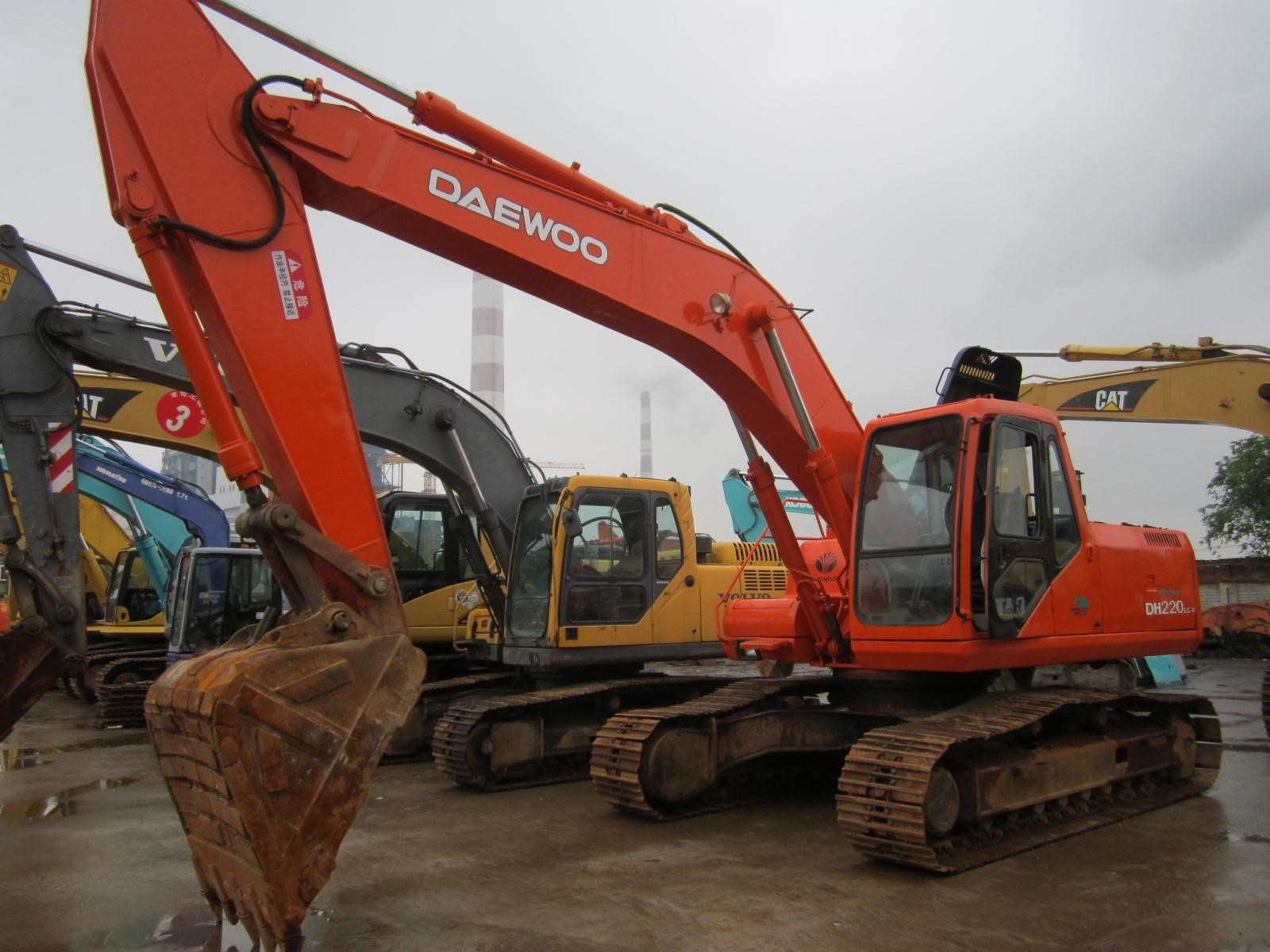 Used Excavator, Used Daewoo Excavator Dh220LC