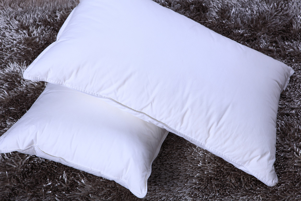 Name: Feather Pillow, Feather Pillow, 100%233tc Bleach, Making: Double Stitch, Self Piping, Packing: Non-Woven+PVC Bag+1 Insert
