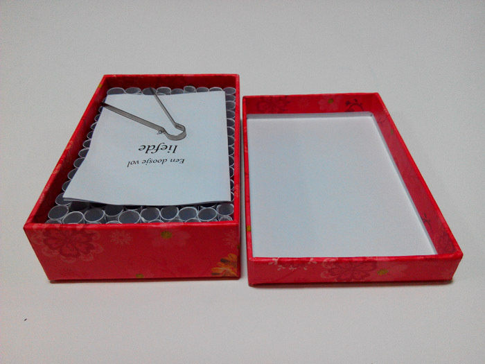 China OEM Factory Custom Rigid Box with Foil Embossing