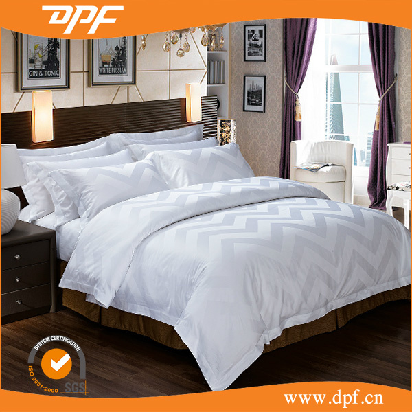 Plain Dyed New Style 5 Star Hotel Bedding Set (DPF060596)