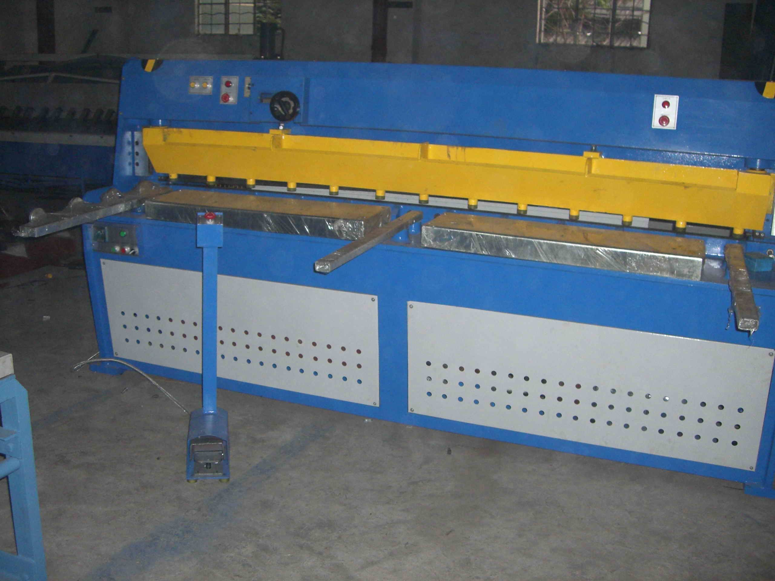 Hydraulic Shearer with Cutting & Fold-Bend Machine (Hs-6X1300)