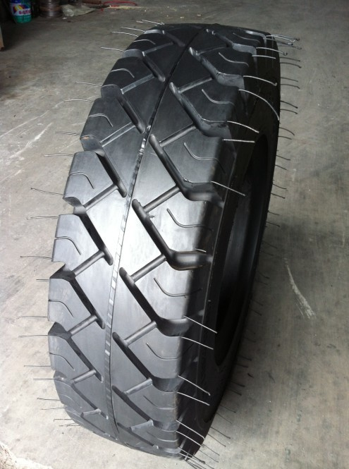 Super Solid Tyre