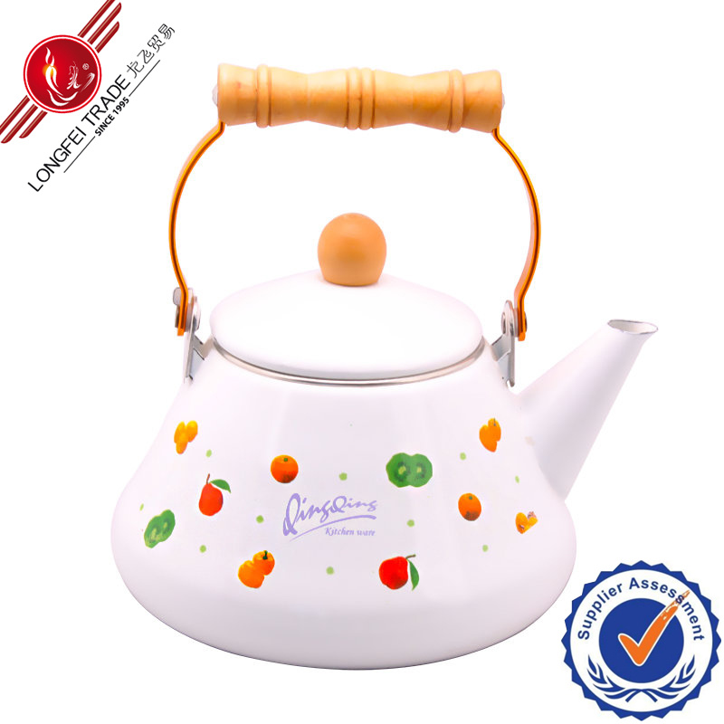 Enamel Kettle with Bakelite Handle