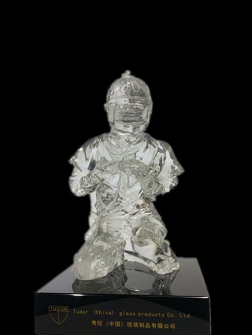 Cusstomized Glass Figure Sculpture for Decoraion/Commemoration