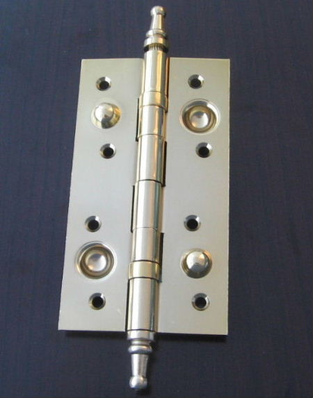 Hinge 19
