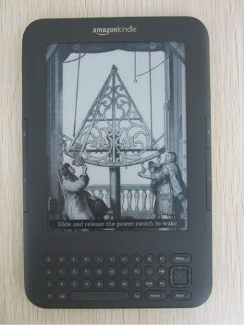 Amazon Kindle 3 E-book Reader