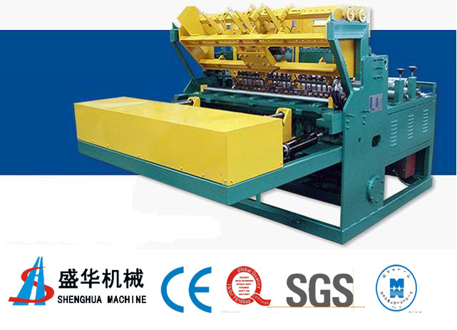 Welding Machine. Diamond Mesh Machine