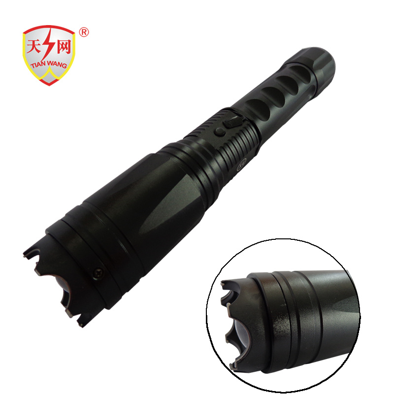 2015 Strongest Self Defense Flashlight with Adjustable Focus