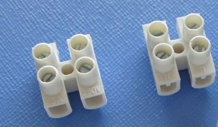 3A 2 Way Screw Terminal Block Connector