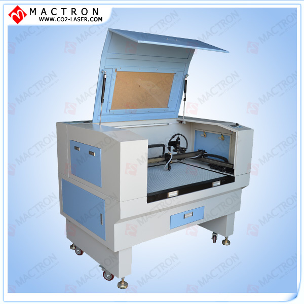 CO2 Laser Cutting Machine