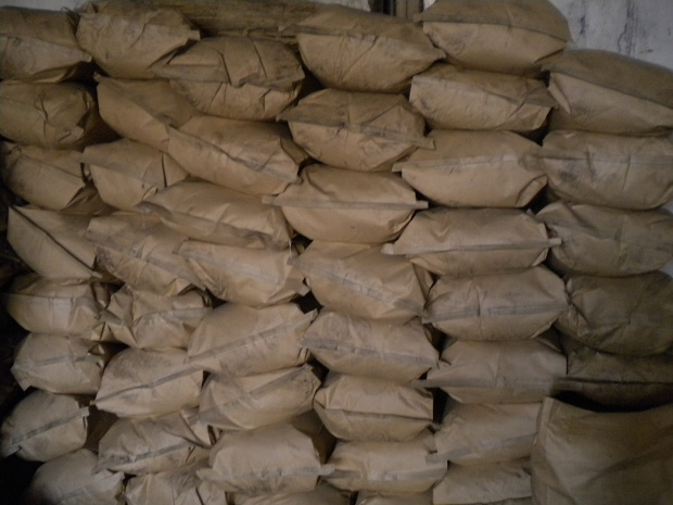 Pesticide Insecticide Niclosamide (25%EC, 26%SC, 30%SC, 50%WP, 60%WP, 70%WP, 83%WP)