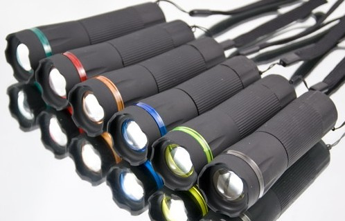 Portable LED Plastic Flashlight, Torch and Flashligh