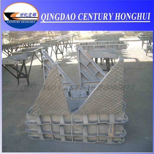 Locking Provision Available Black Bitumen Hinging Surface Boxes