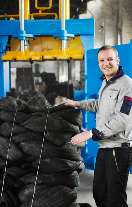 Tire Baler Machine