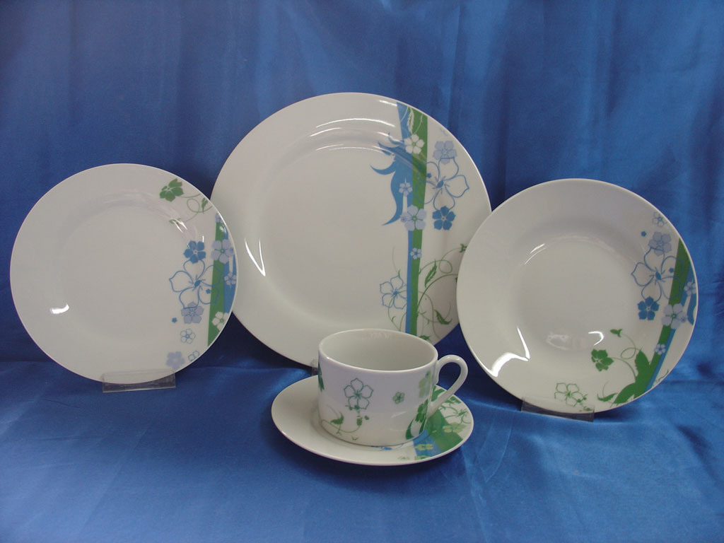 Round Ceramic Dinnerware Set, Porcelain Tableware Set (JC5Y045)