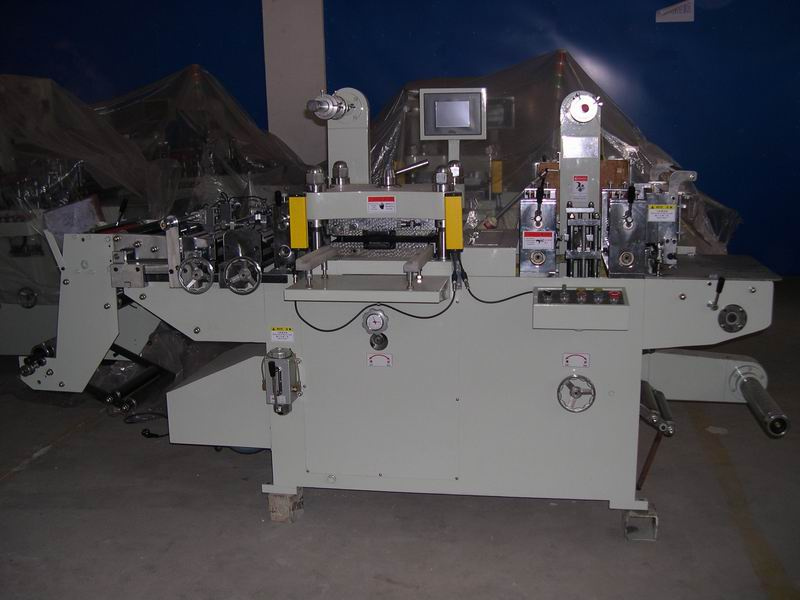 Computerized Die Cutting Machine of Textile (MQ-320A)