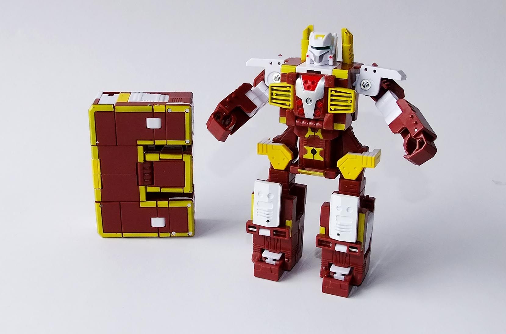 Magic Letters E Tranforms Robot Toys