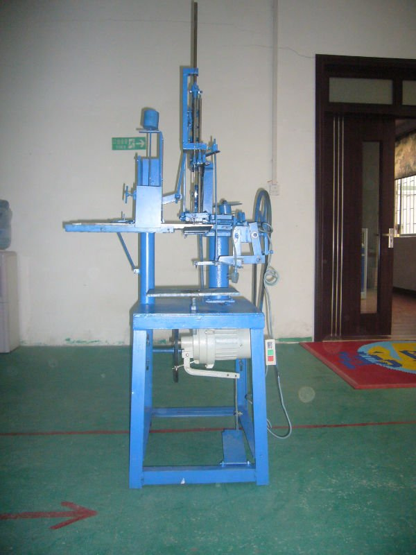 Semi-Automatic Broom Machine