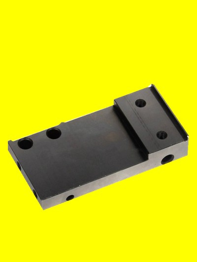 Turning Metallic Machine Part