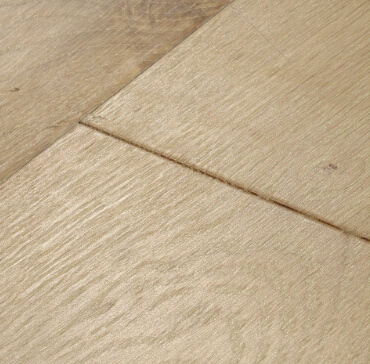European Oak Brushed UV Lacquer Engineered Flooring (SYS002)