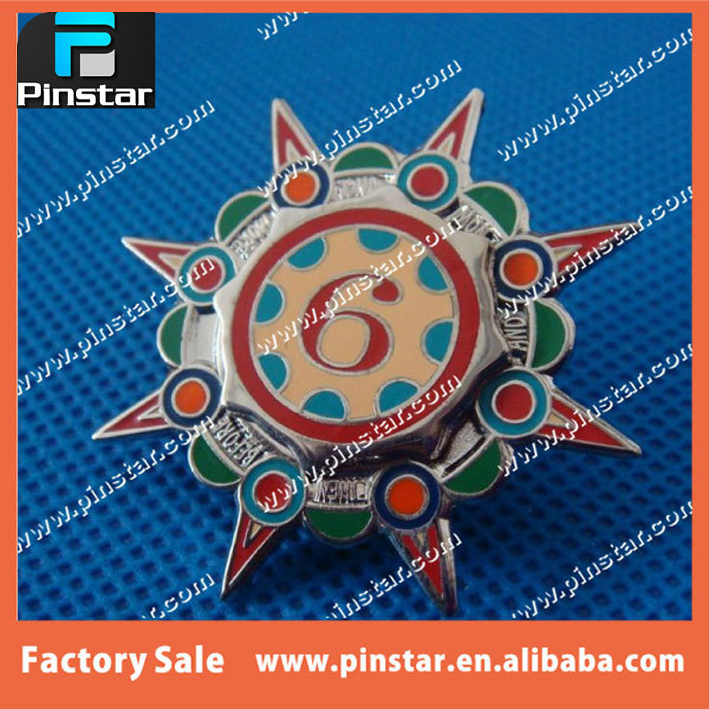 Factory Wholesale Top Quality Free Design Complicated Swiveling Glitter Metal Pin Custom Lapel Pin Made in China