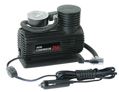 Car Air Compressor with CE&RoHS Approved (WIN-707)