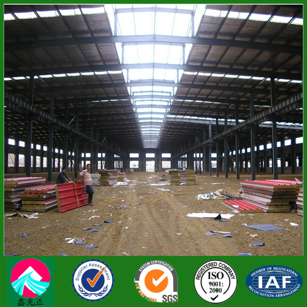 Prefabricated Steel Structure Workshop Building with Fiber Galss Roof Panel (XGZ-SSB030)