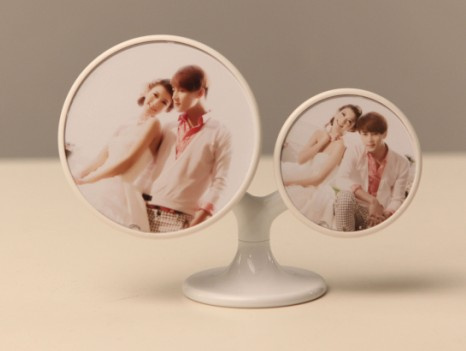 Round Gift Frame
