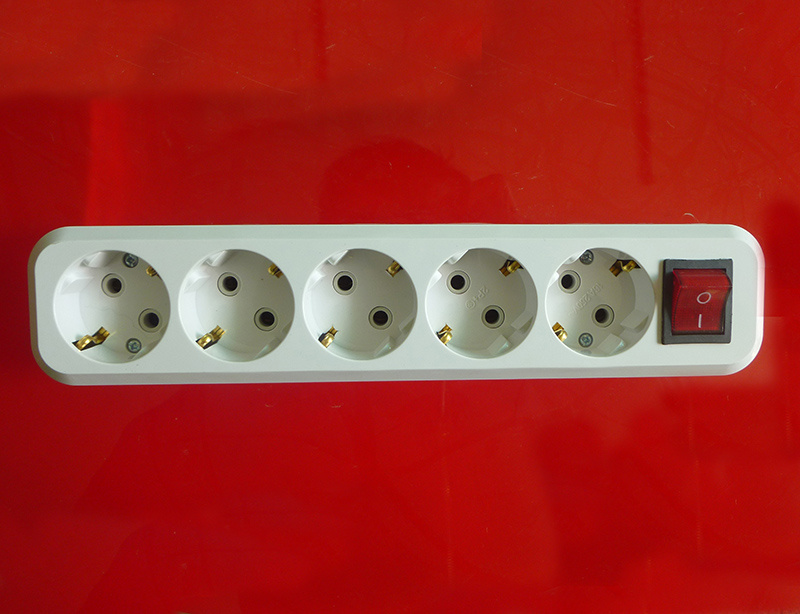 Multiple Outlets ory