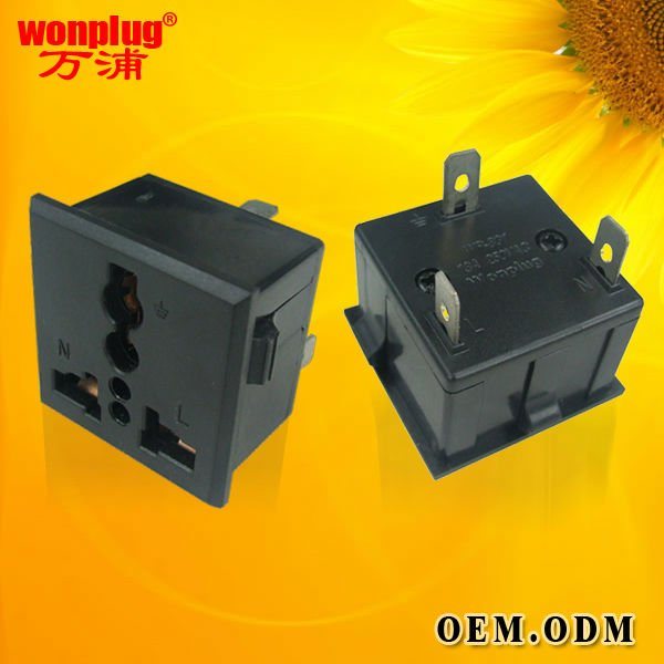 CE/RoHS 10A/250V Universal Socket