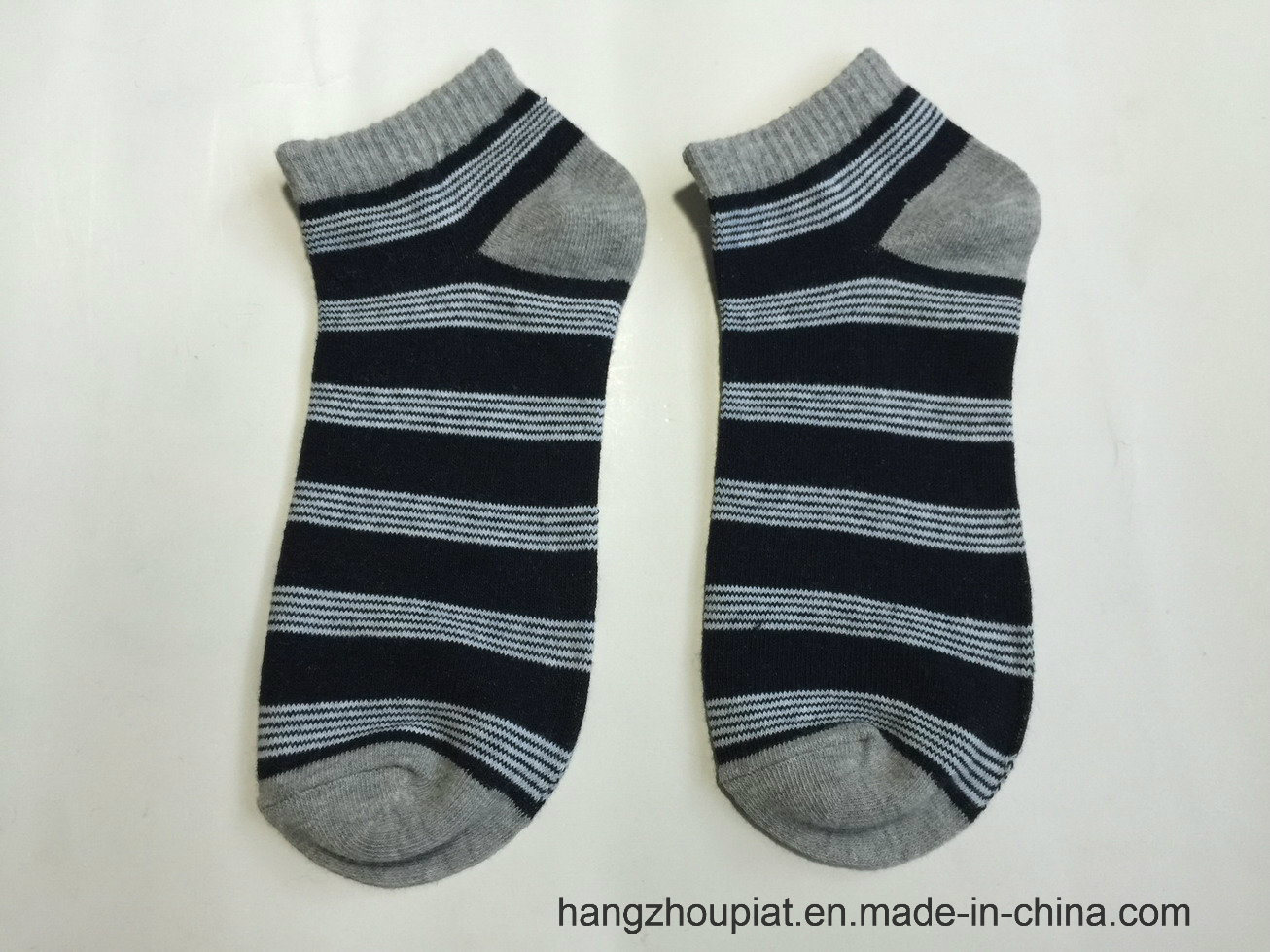 Man Stripes Cotton Ankle Socks (PTMS16060)