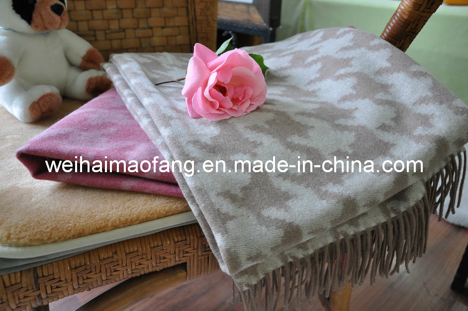 100%Pure Virgin Wool Throw with Jacquard Design (NMQ-WT034)