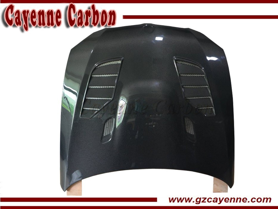 Varis Style Carbon Fiber Hood for BMW E92 M3