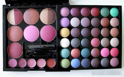 032 Makeup Set