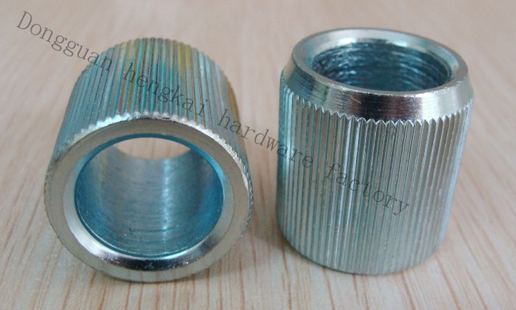 Steel CNC Machining Part with Straight Knurling and RoHS Bule Zinc for Shelf Pipe (HK231)