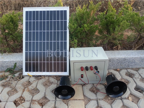 15W Solar Birds Rats Repellent with Loudspeaker Remote Controller