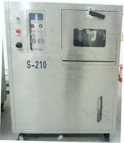 Squeegee Cleaning Machine