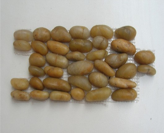 Polished Yellow Pebbles Stone for Paving Garden