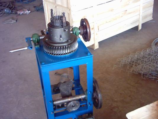 Filter Mesh Machine