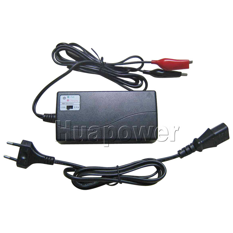 NiMH/NiCd Battery Charger