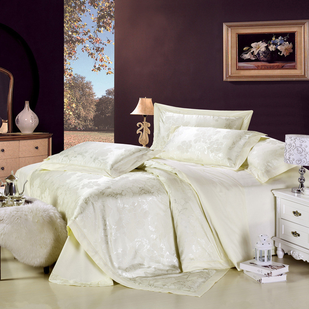 Royal Soft Mulberry Silk Solid Colour Bedding Set