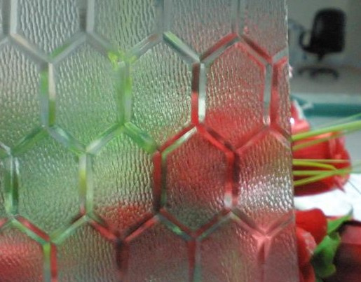 Hony Comb Pattern Glass